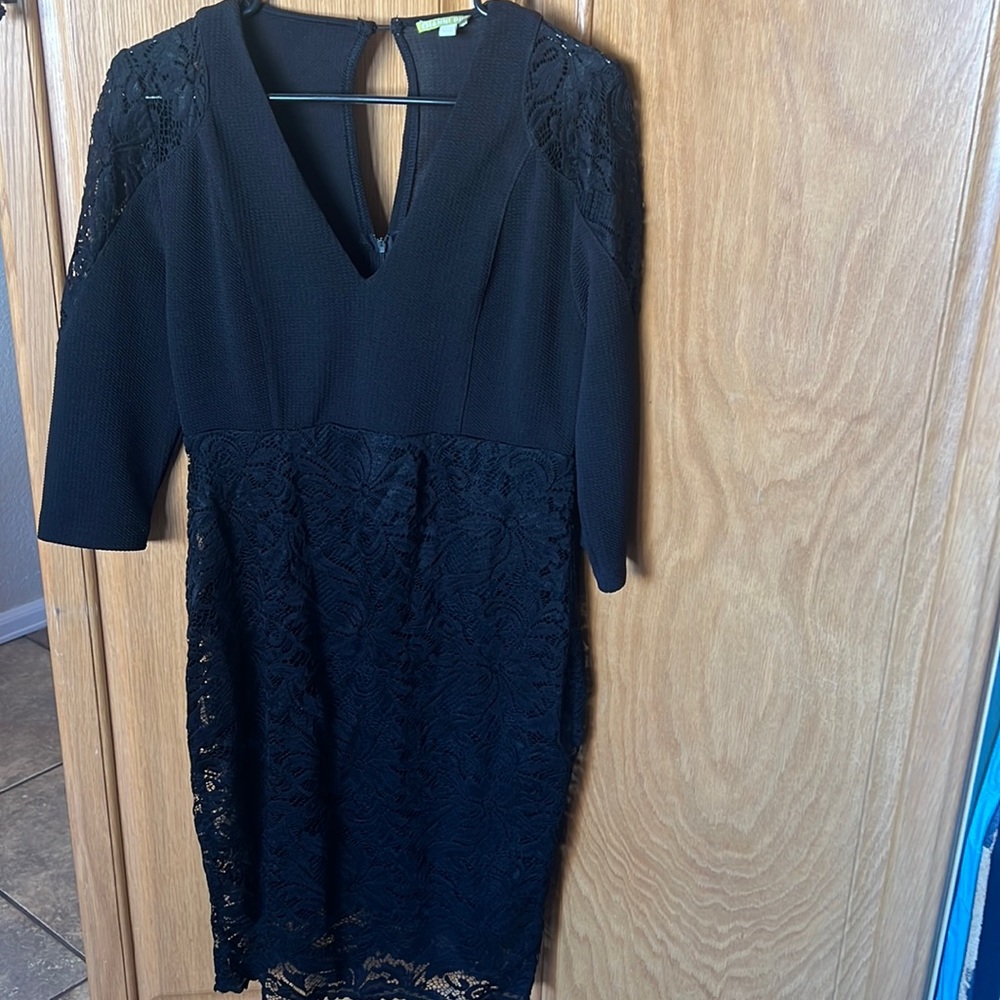 Black Gianni Bini dress